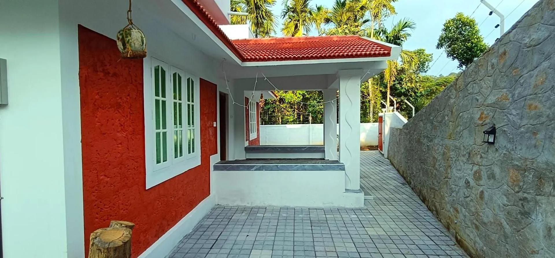 ヴィラ White Cloud Homestay Attappādi